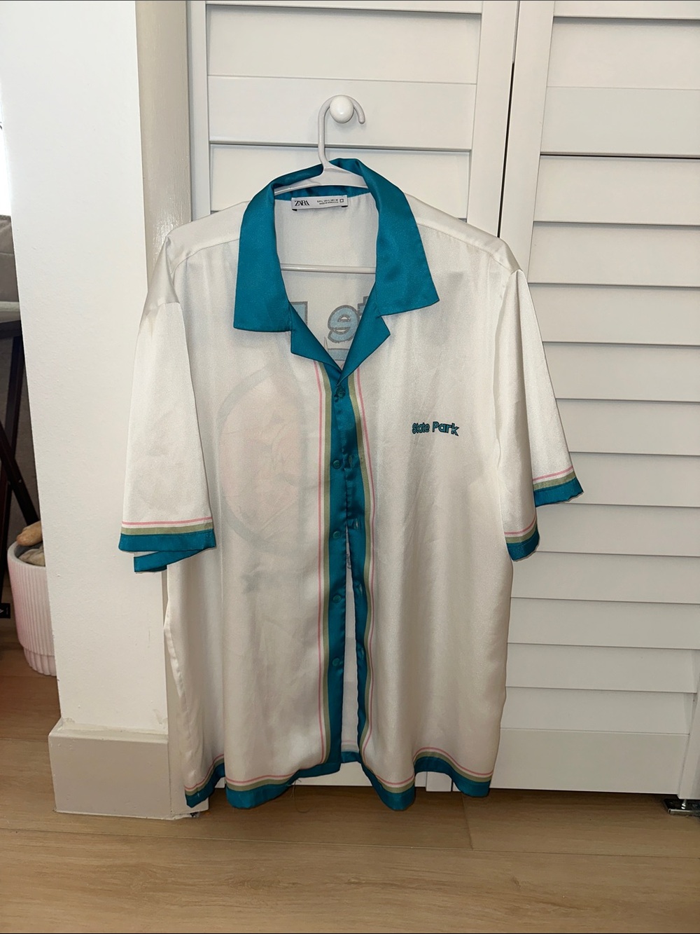 Ecko Unlimited White Shirt with Teal Trim and Collar